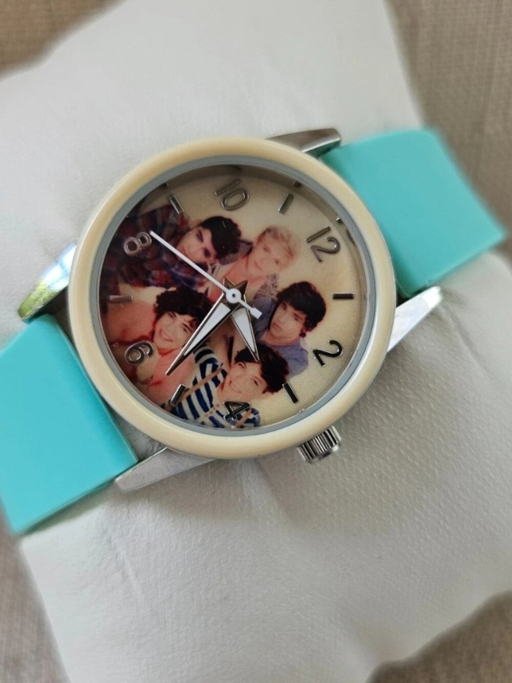 Vintage One Direction Wristwatch Blue Tone Rubber Strap Quartz Analog Watch - Picture 4 of 11